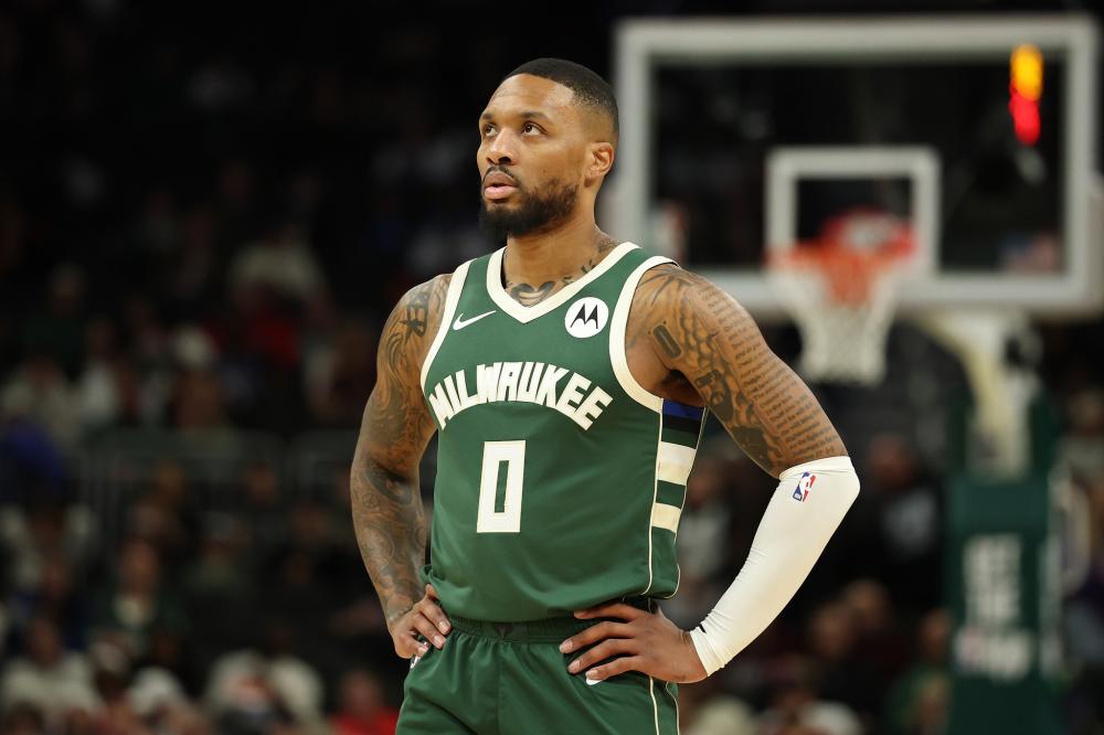 表现褒贬不 表现褒贬不